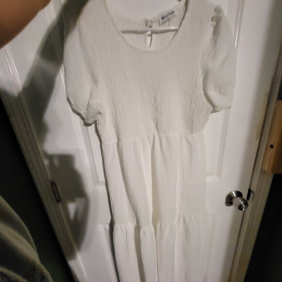Solution Dresses & Skirts - Solution White Dress L